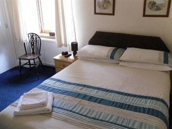 The Isles Inn Портри Екстериор снимка